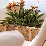 Ellen View A Heated Pool Luxury ヴィラ アデヘ