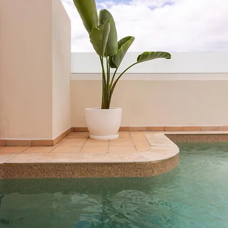 Ellen View A Heated Pool Luxury 别墅