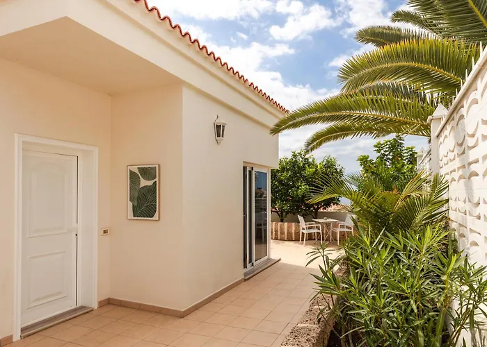 Villa Ellen View A Heated Pool Luxury Costa Adeje (Tenerife)