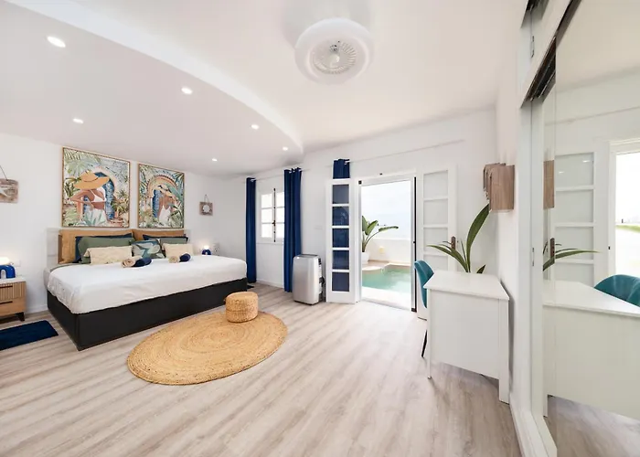 Ellen View A Heated Pool Luxury