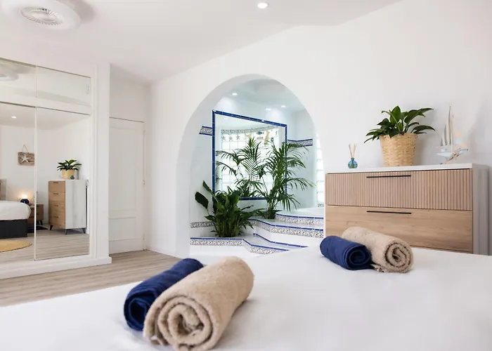 Ellen View A Heated Pool Luxury Вілла *