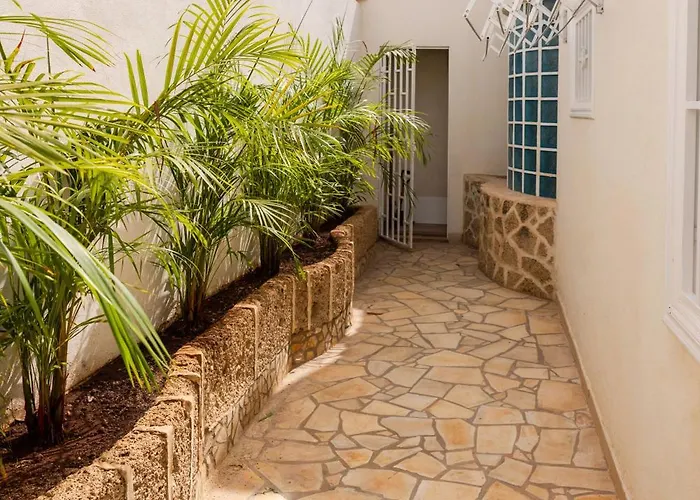 Ellen View A Heated Pool Luxury Адехе