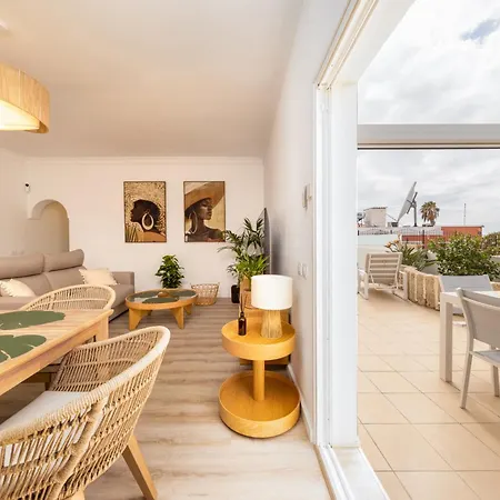 Ellen View A Heated Pool Luxury Villa *